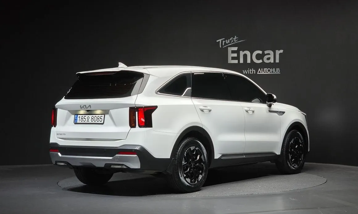 Kia Sorento — фото 7