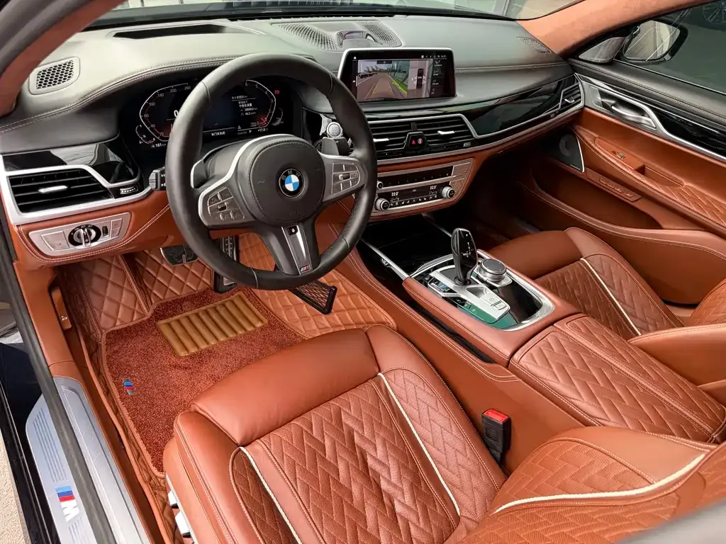 BMW 7 Series — фото 4