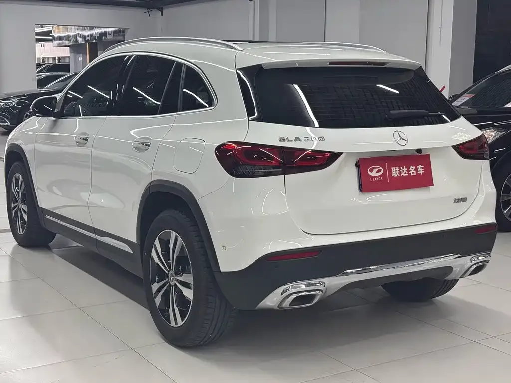 Mercedes-Benz GLA — фото 7