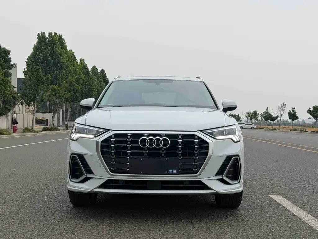 Audi Q3 — фото 5