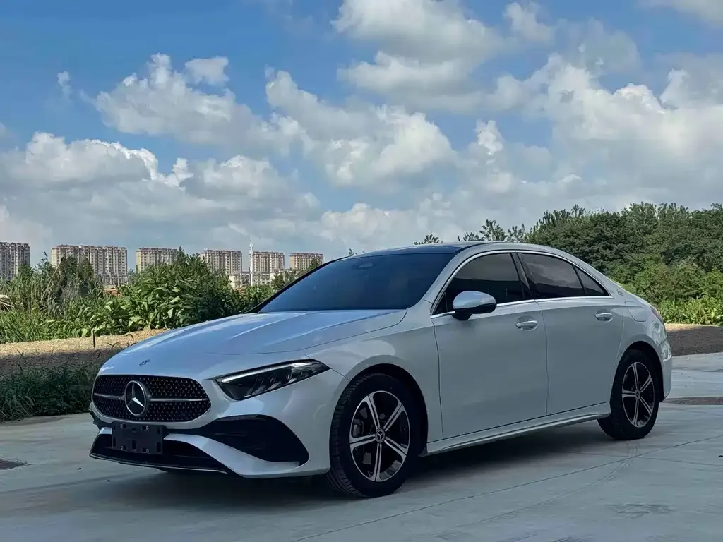 Mercedes-Benz A-Class — фото 1