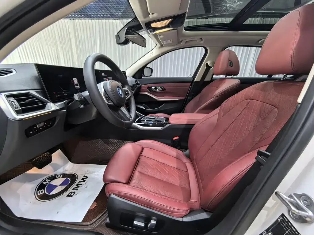BMW i3 — фото 8