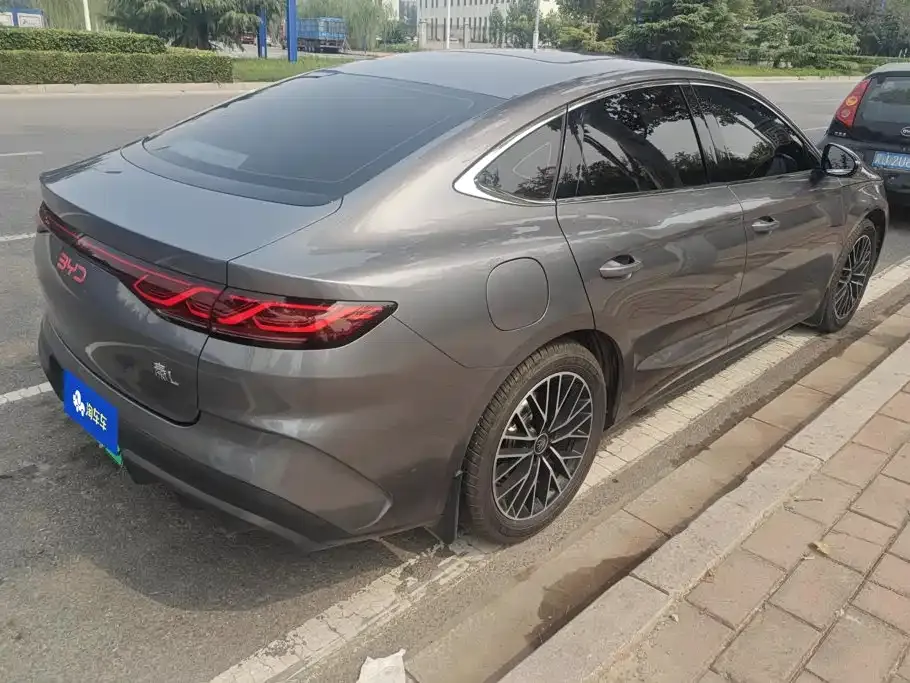 BYD Qin L — фото 9