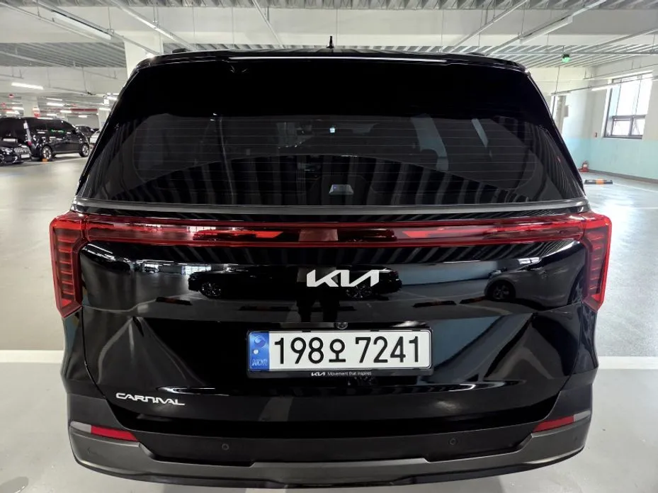 Kia Carnival — фото 5
