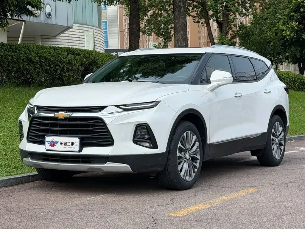 Chevrolet Blazer — фото 1