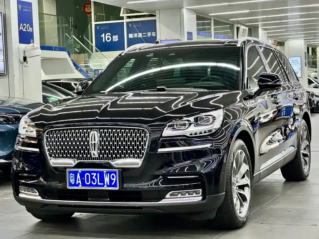Lincoln Aviator — фото 1