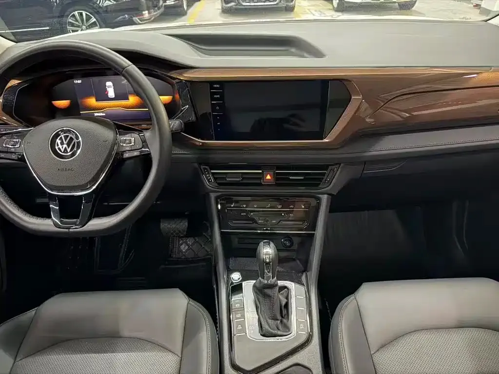 Volkswagen Tharu — фото 4