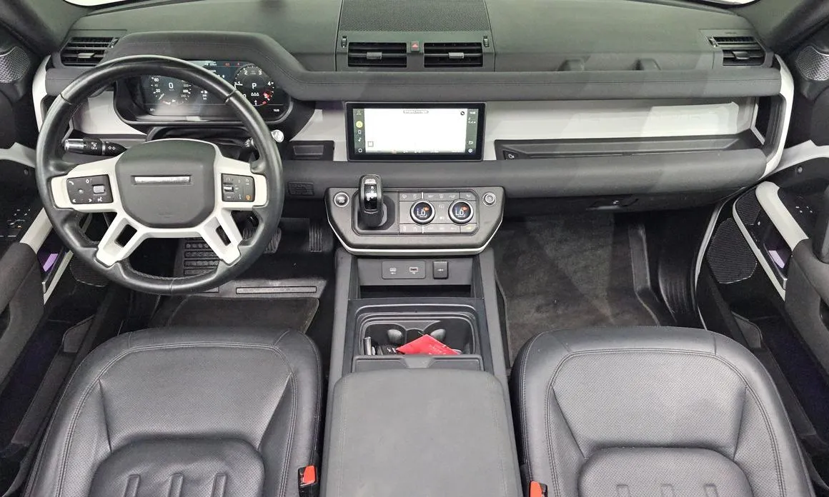 Land Rover Defender — фото 10