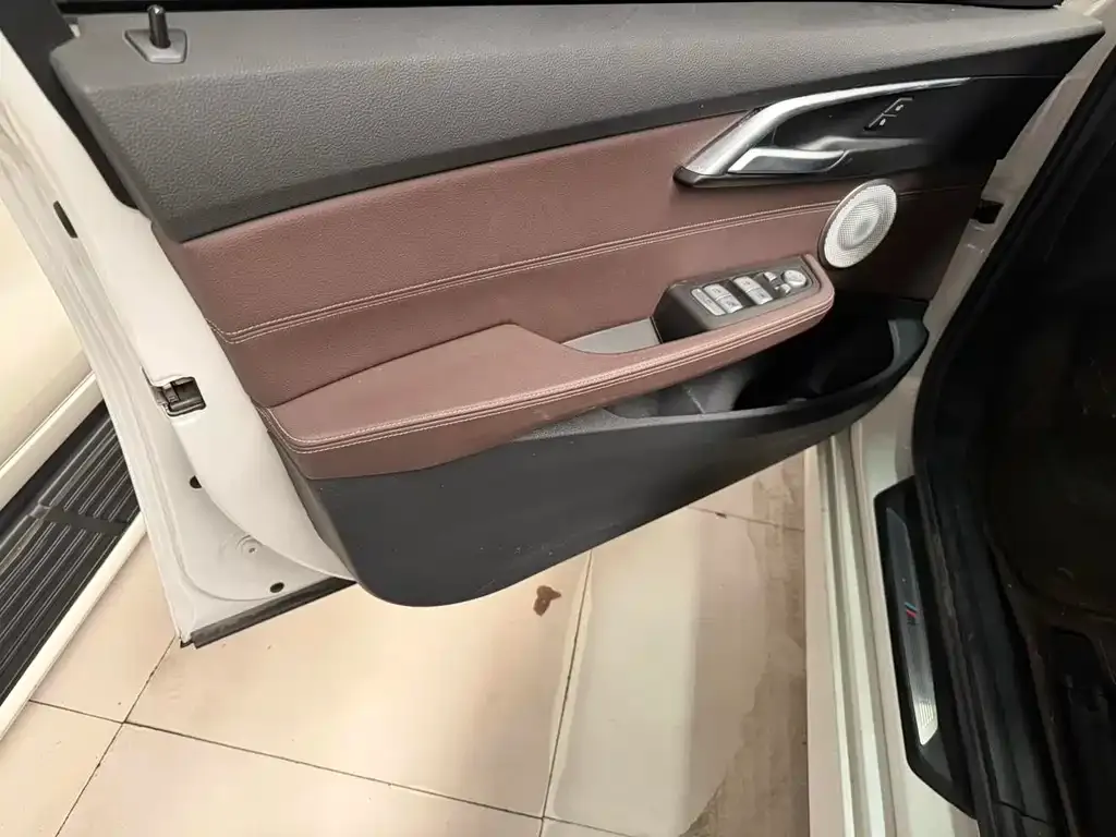 BMW 1 Series — фото 10