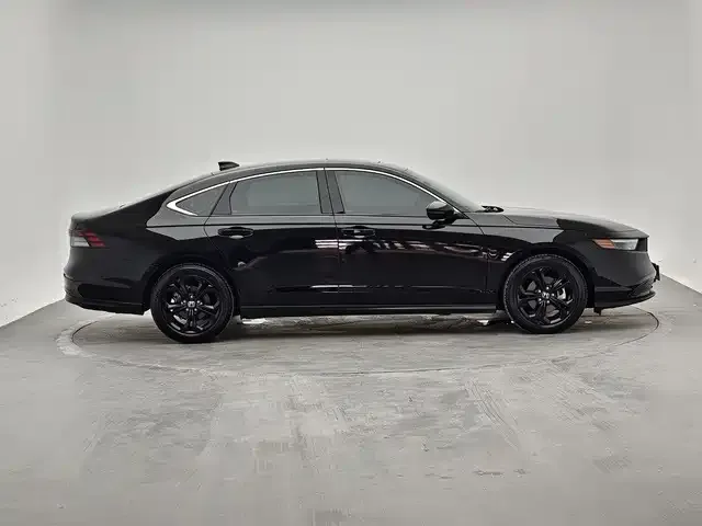 Honda Accord — фото 10