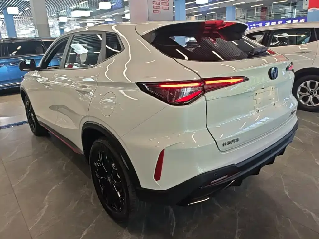 Changan X5 PLUS — фото 3