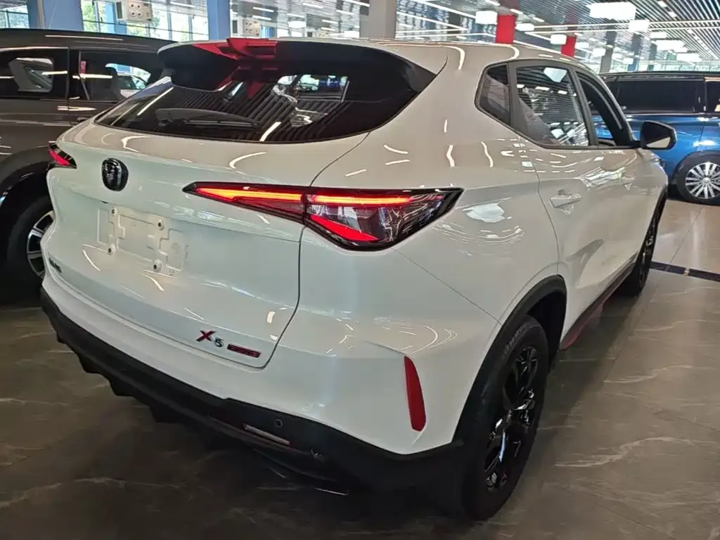 Changan X5 PLUS — фото 2