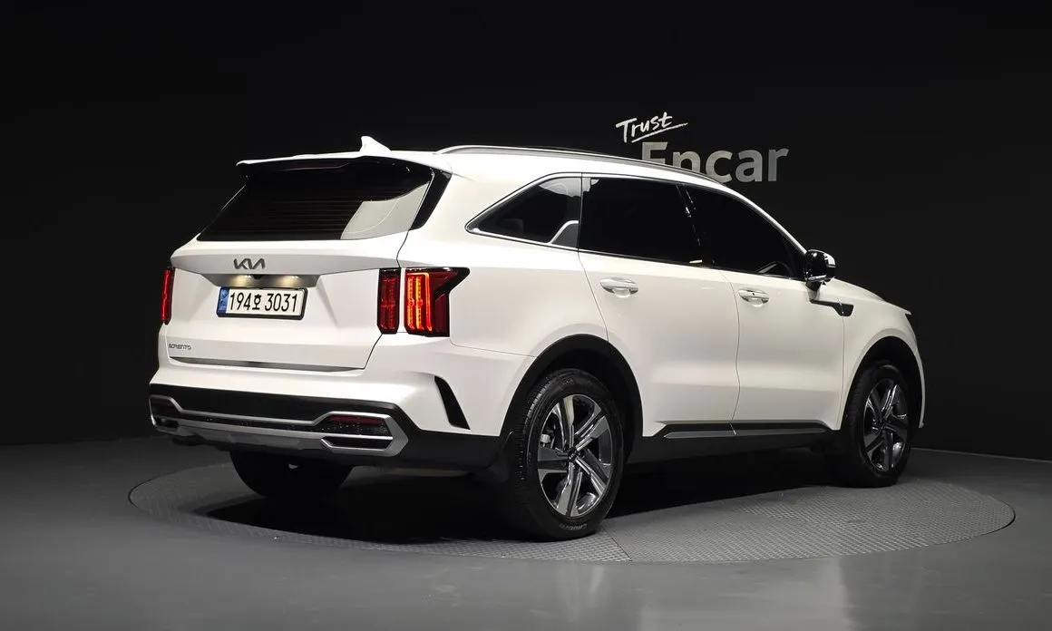 Kia Sorento — фото 5