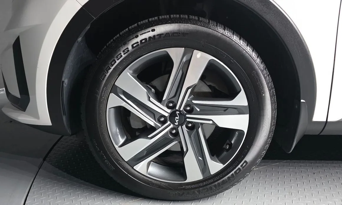 Kia Sorento — фото 3
