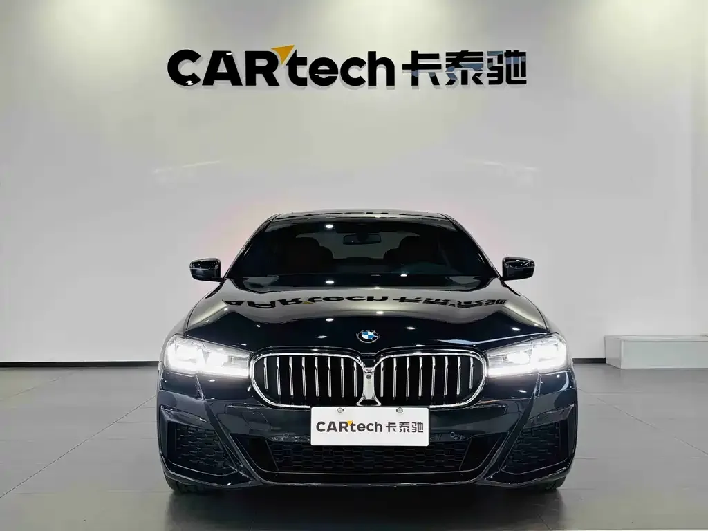 BMW 5 Series — фото 10