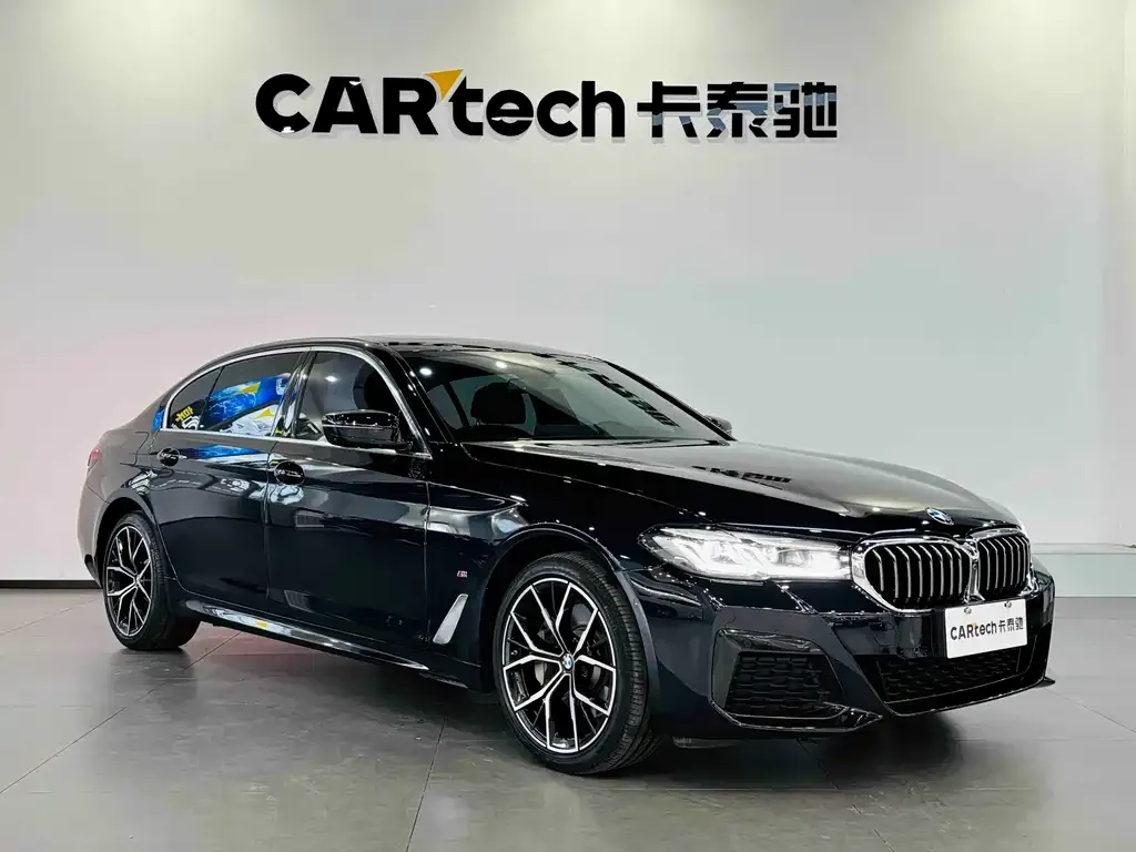 BMW 5 Series — фото 5