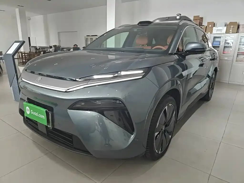 BYD Tang L — фото 1