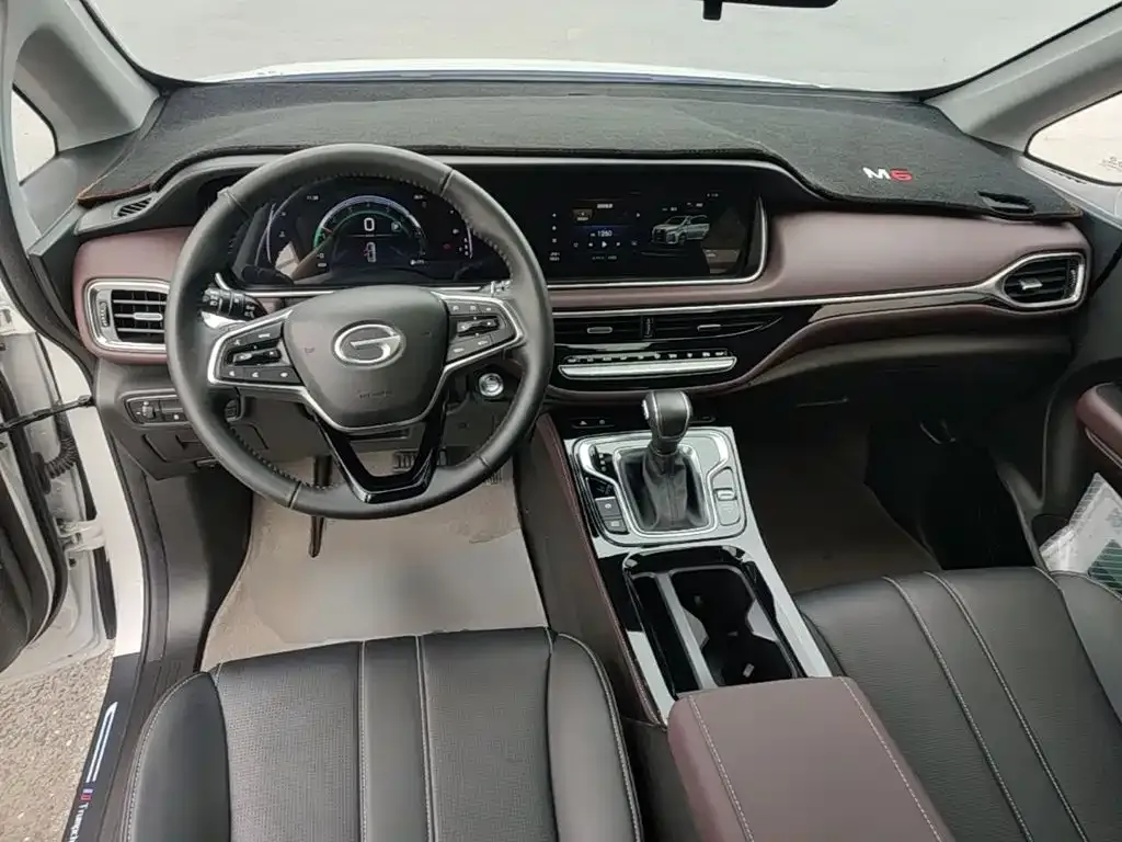 GAC Motor Trumpchi M6 — фото 10