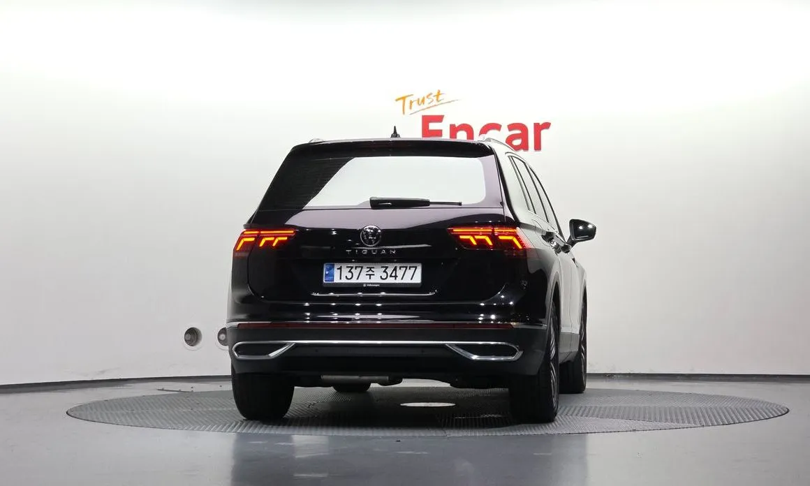 Volkswagen Tiguan — фото 4