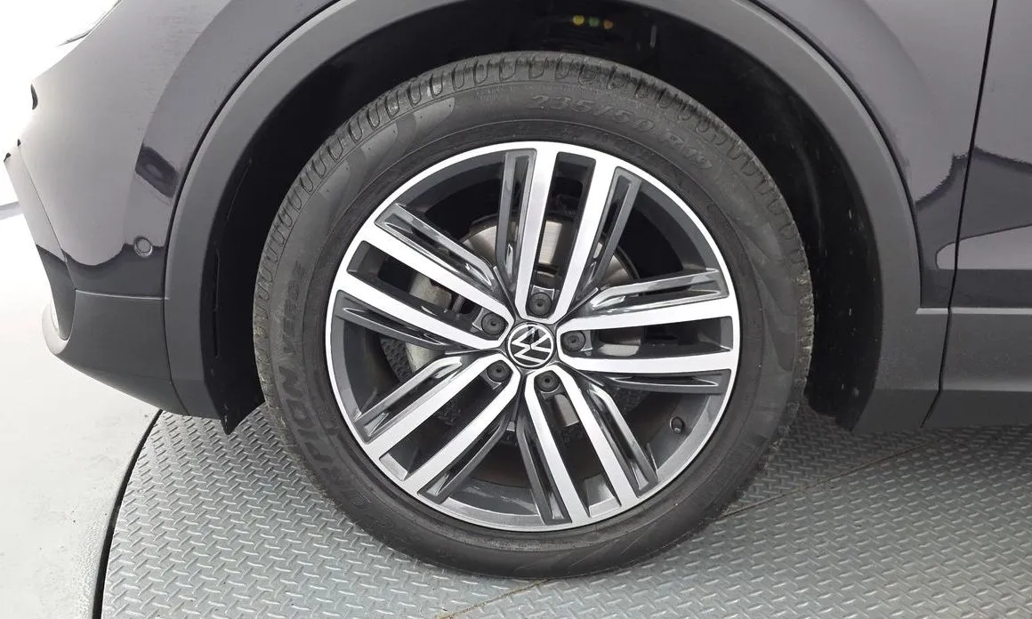 Volkswagen Tiguan — фото 7