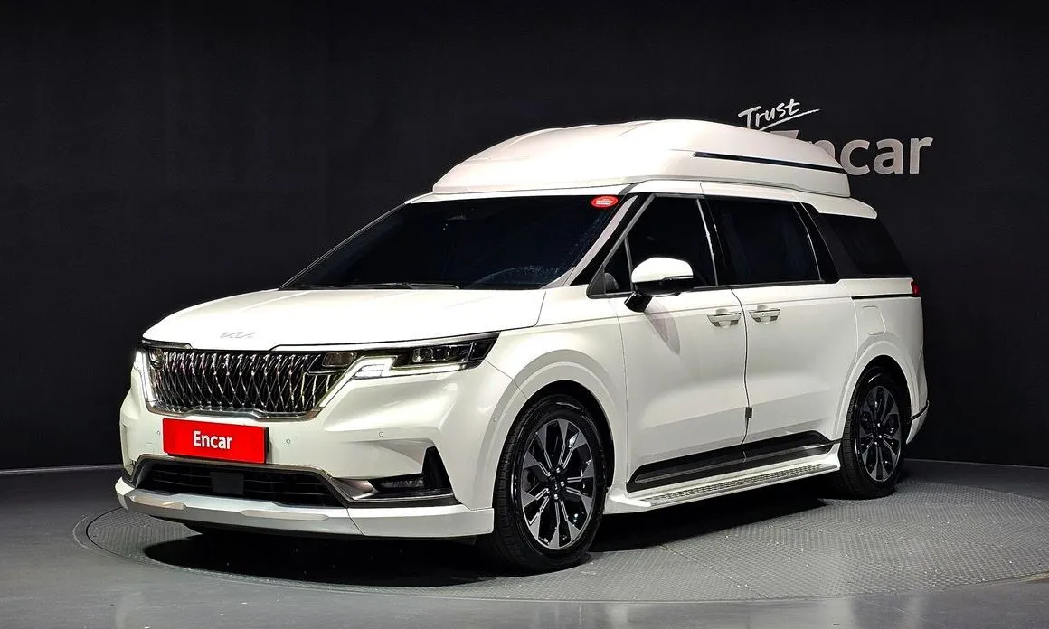 Kia Carnival — фото 1