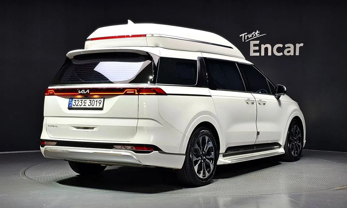 Kia Carnival — фото 4