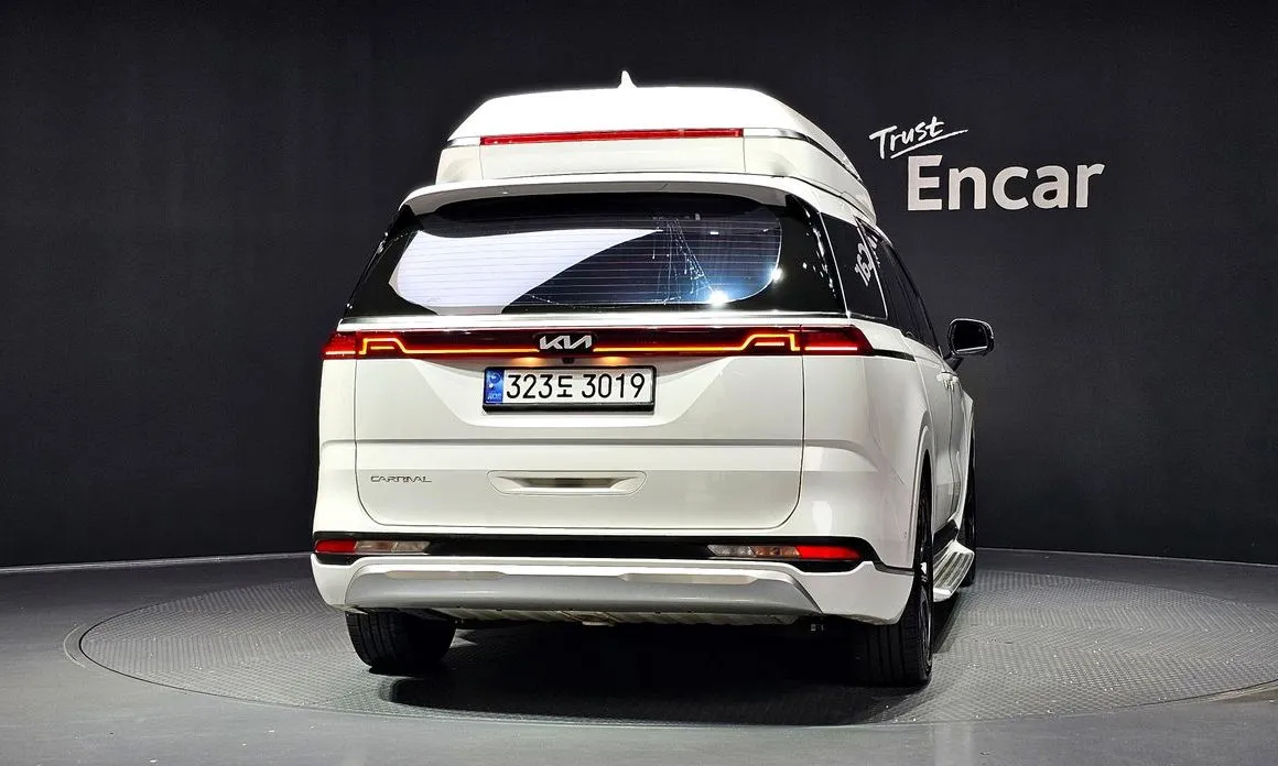 Kia Carnival — фото 10