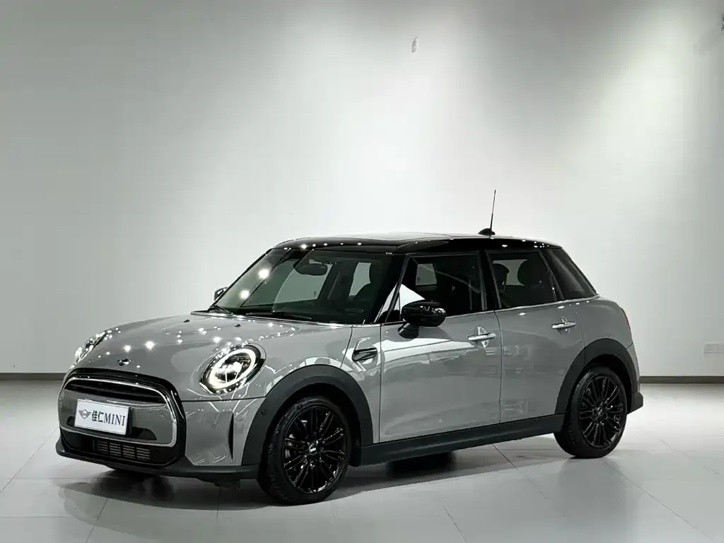 MINI Cooper (3-door) — фото 1