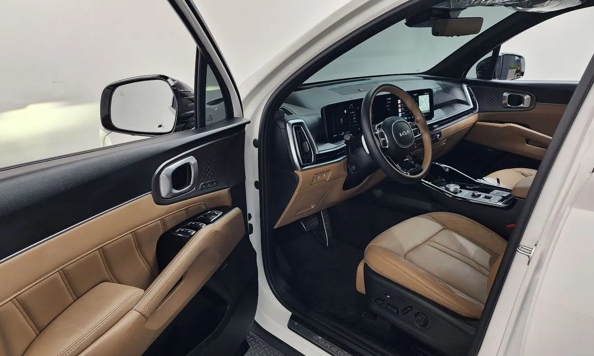 Kia Sorento — фото 7