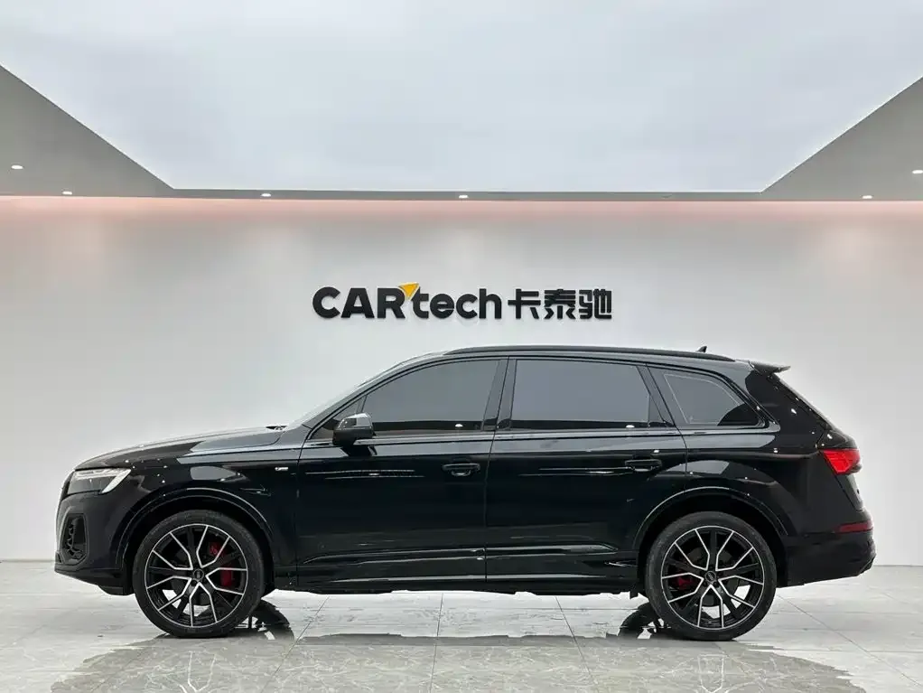 Audi Q7 — фото 3