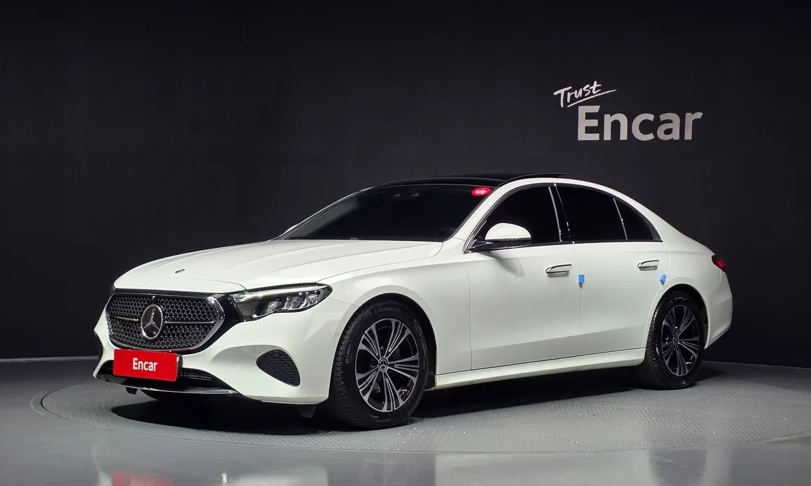 Mercedes-Benz E-Class — фото 1