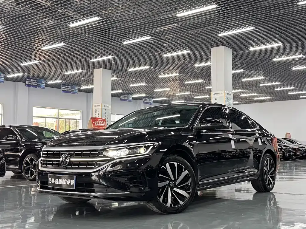 Volkswagen Passat — фото 1