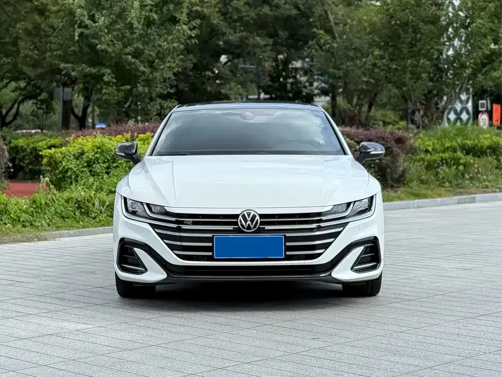 Volkswagen CC — фото 1
