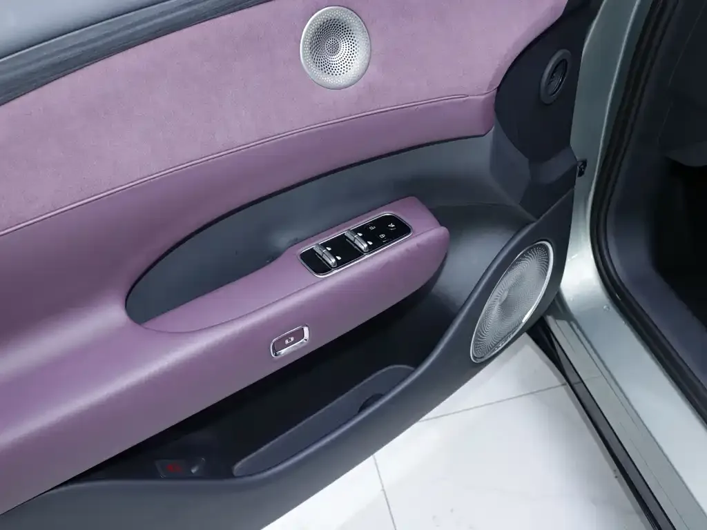 VOYAH FREE — фото 5
