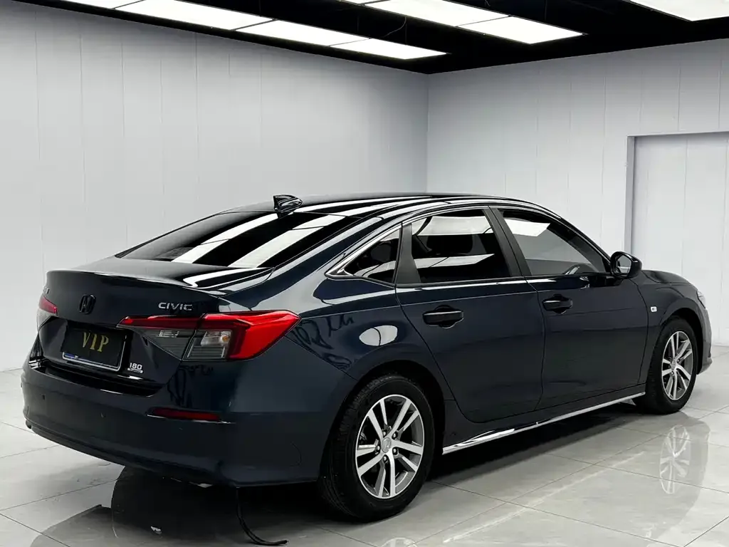 Honda Civic — фото 5