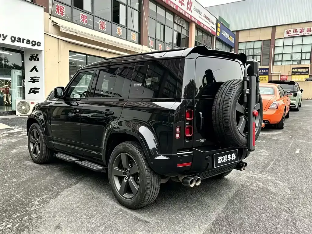 Land Rover Defender — фото 6