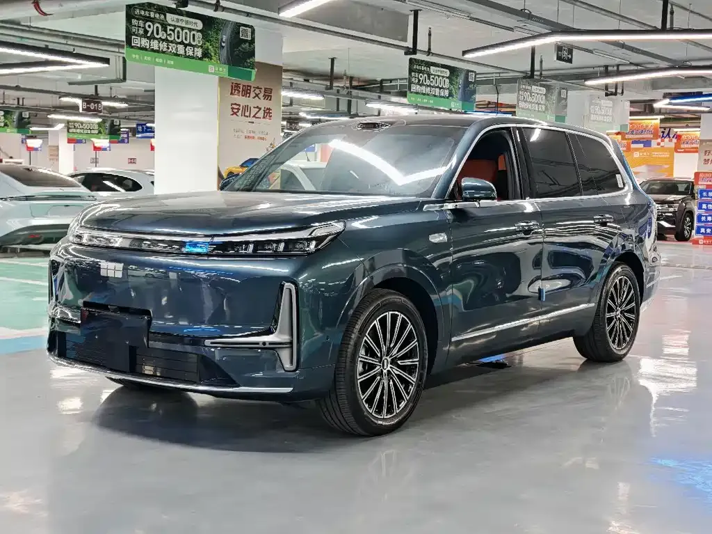 Geely Galaxy M9 — фото 1