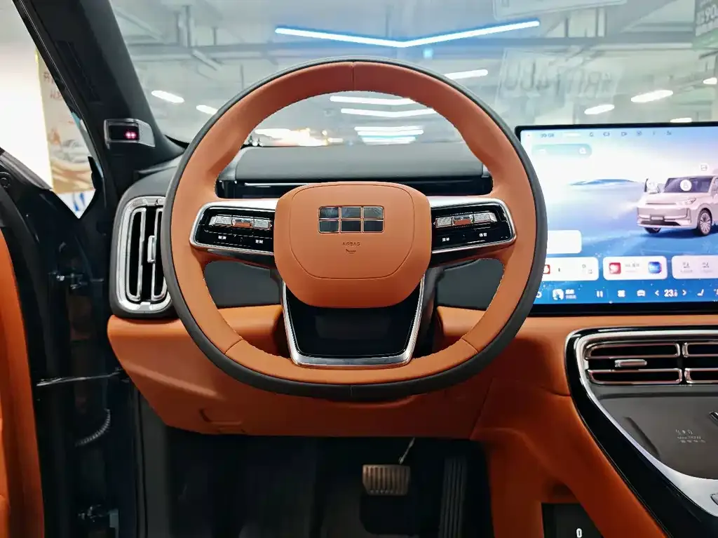 Geely Galaxy M9 — фото 10