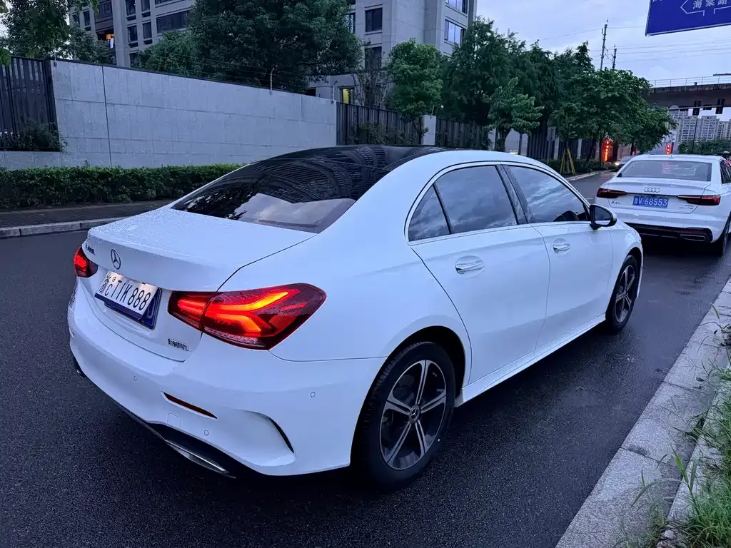 Mercedes-Benz A-Class — фото 10