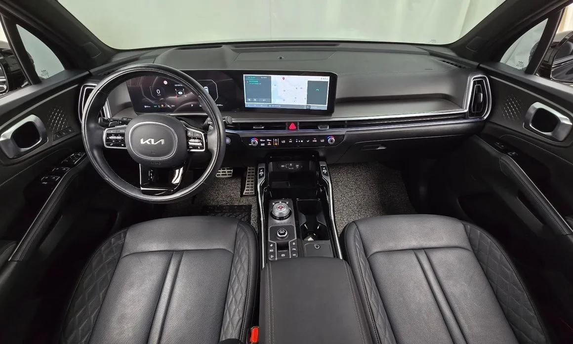 Kia Sorento — фото 7