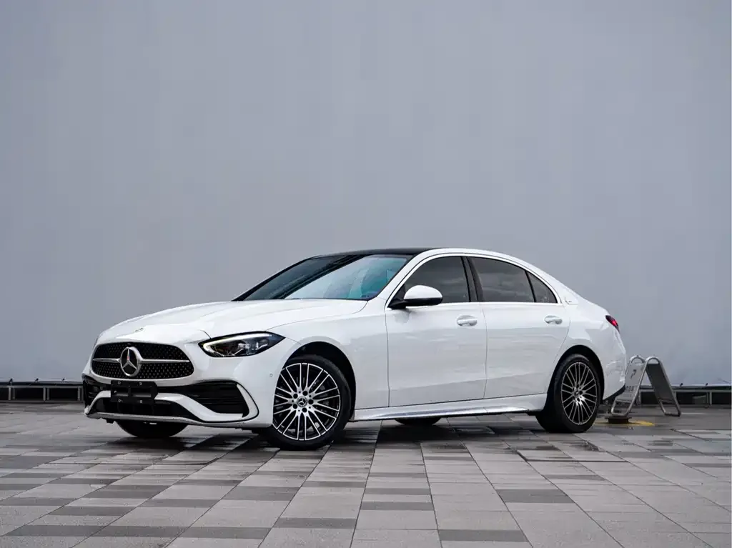 Mercedes-Benz C-Class — фото 1
