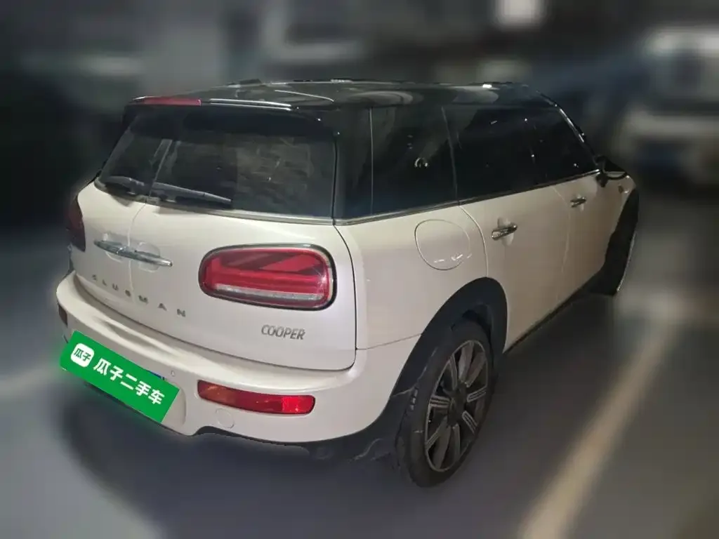 MINI Clubman — фото 2