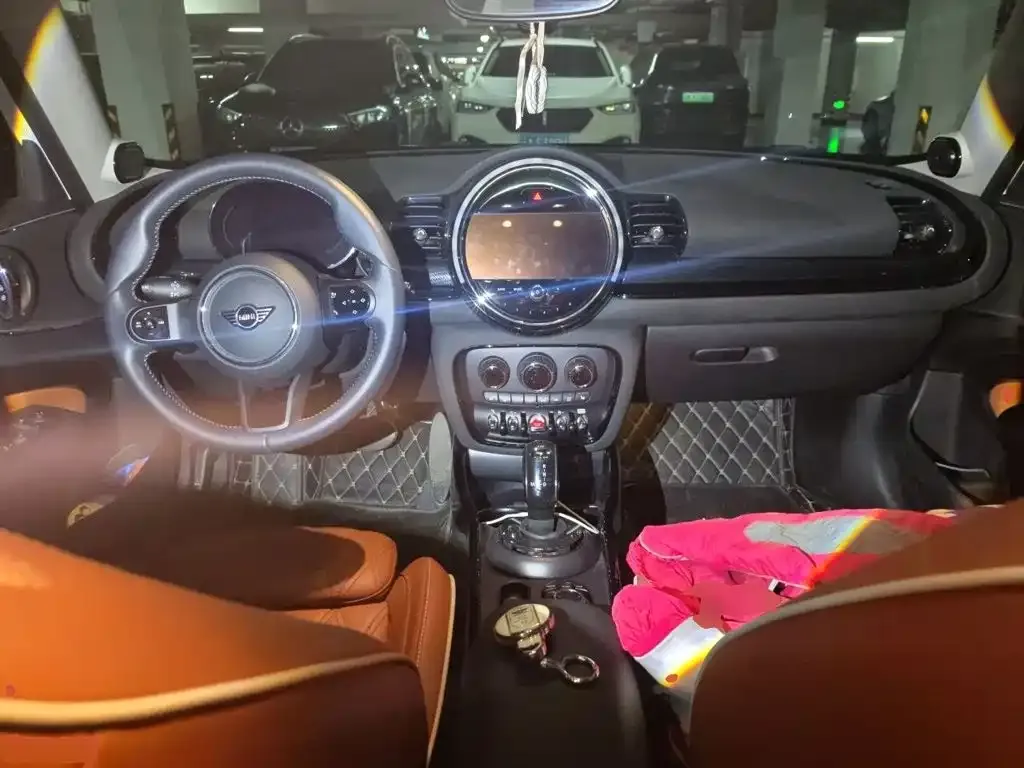 MINI Clubman — фото 10