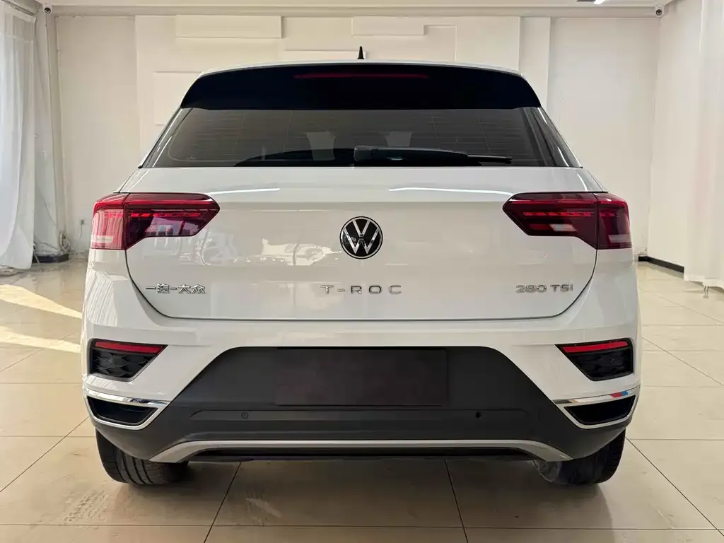 Volkswagen T-Roc — фото 4