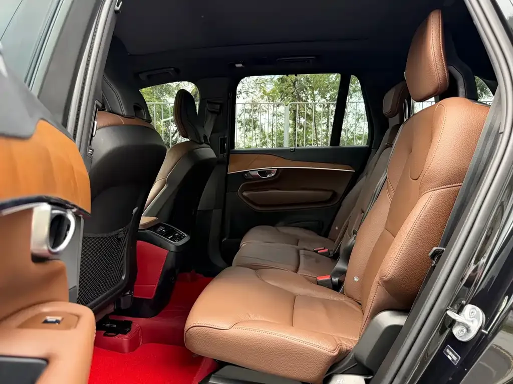 Volvo XC90 — фото 2