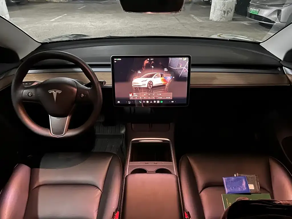 Tesla Model 3 — фото 9
