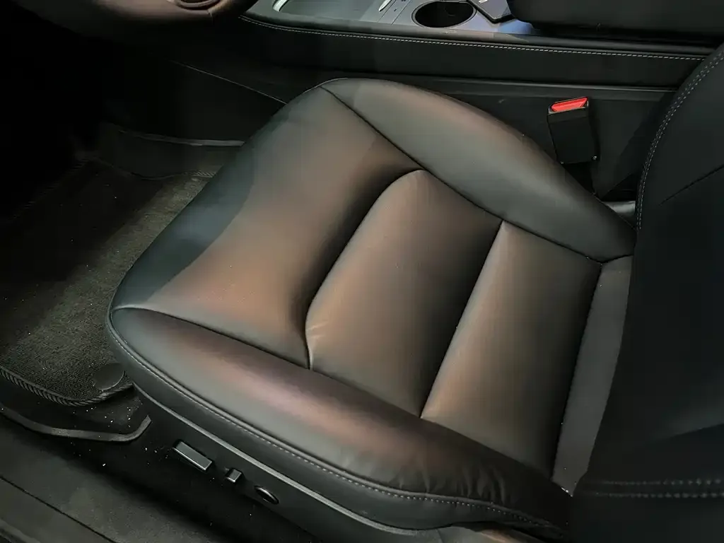 Tesla Model 3 — фото 3