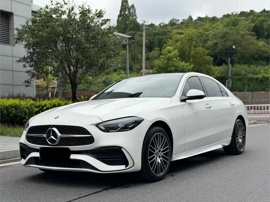 Mercedes-Benz C-Class — фото 1