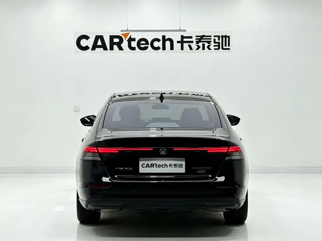 Honda Accord — фото 5