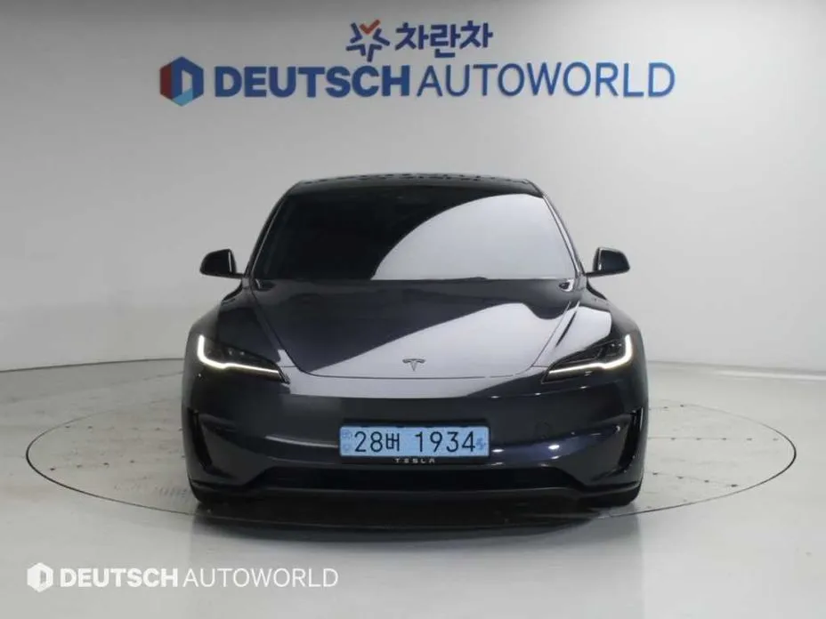 Tesla Model 3 — фото 2